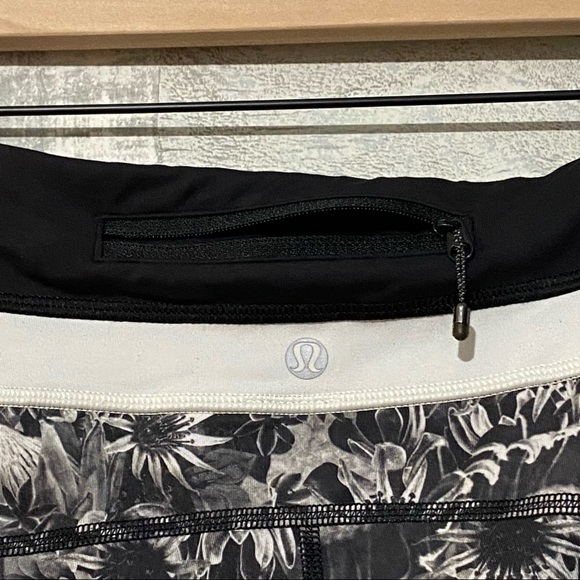 Lululemon run inspire crop leggings 4 floral - Picture 8 of 10